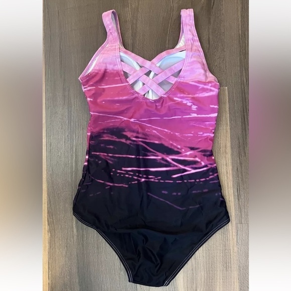 Swimsuit Women's Sz S One Piece Pink/Purple/Black Ombré Built in Bra Crisscross - Picture 2 of 10
